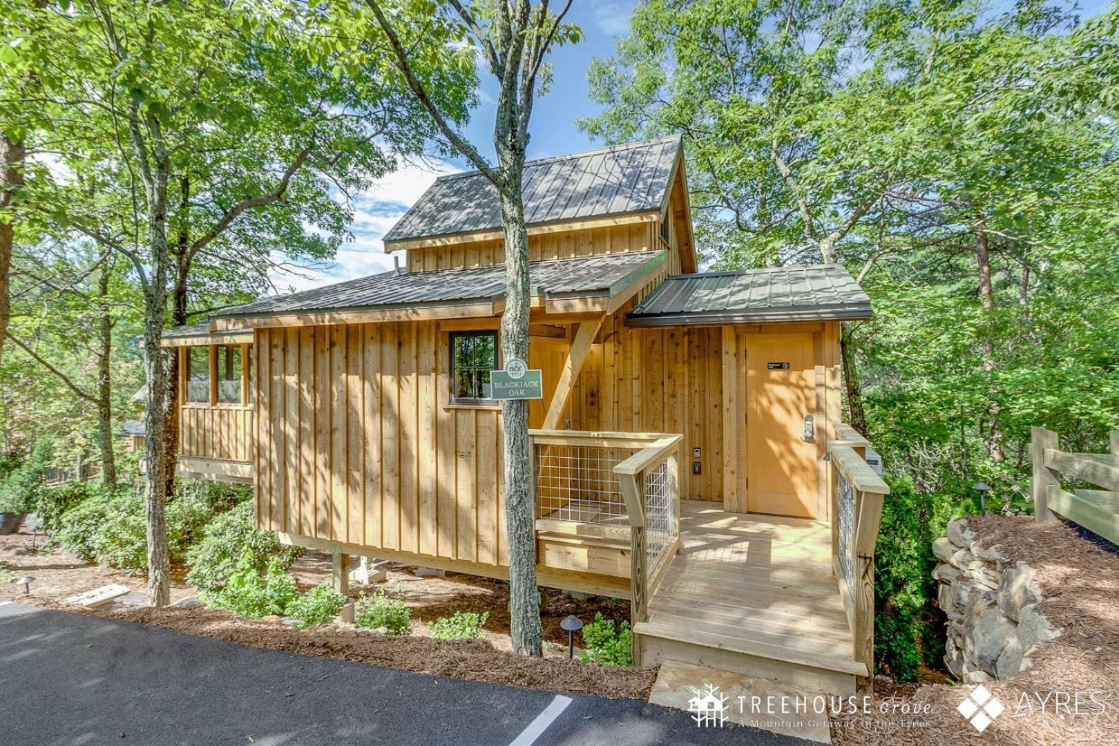 The Blackjack Oak In Treehouse Grove At Norton Creek Gatlinburg Eksteriør billede